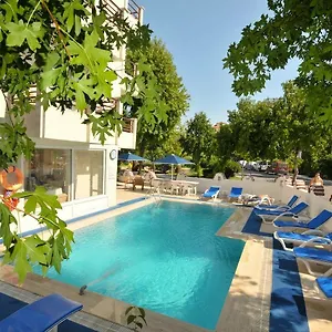 2* Отель Villamar